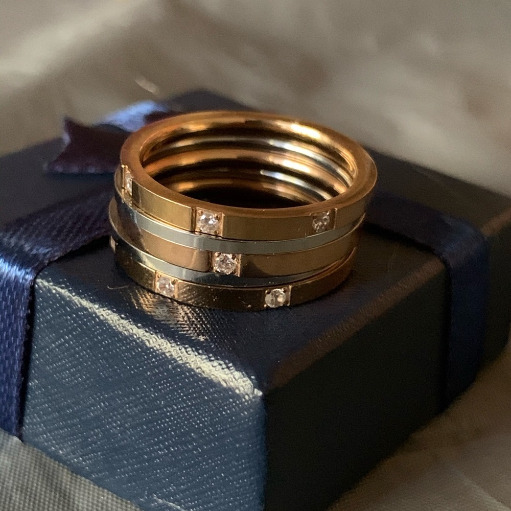 Stackable rings